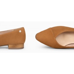 Zapato escotado de serraje camel tacon plano | Mimao