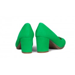 Zapato salón de ante verde